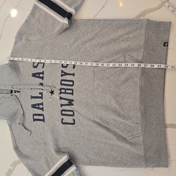47 Gray Dallas Cowboys Hoodie - Picture 7 of 10